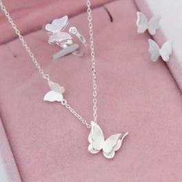 Bộ trang sức hình con bướm